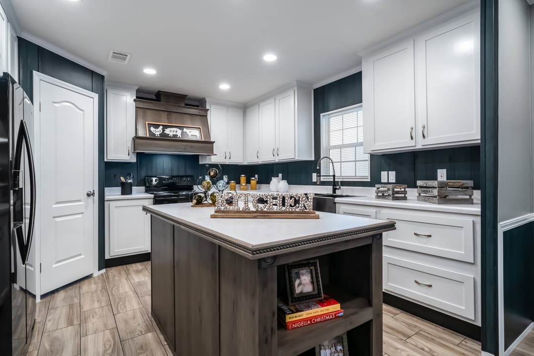 Md-50 kitchen home features