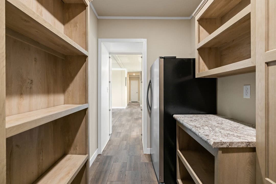 El rancho interior home features