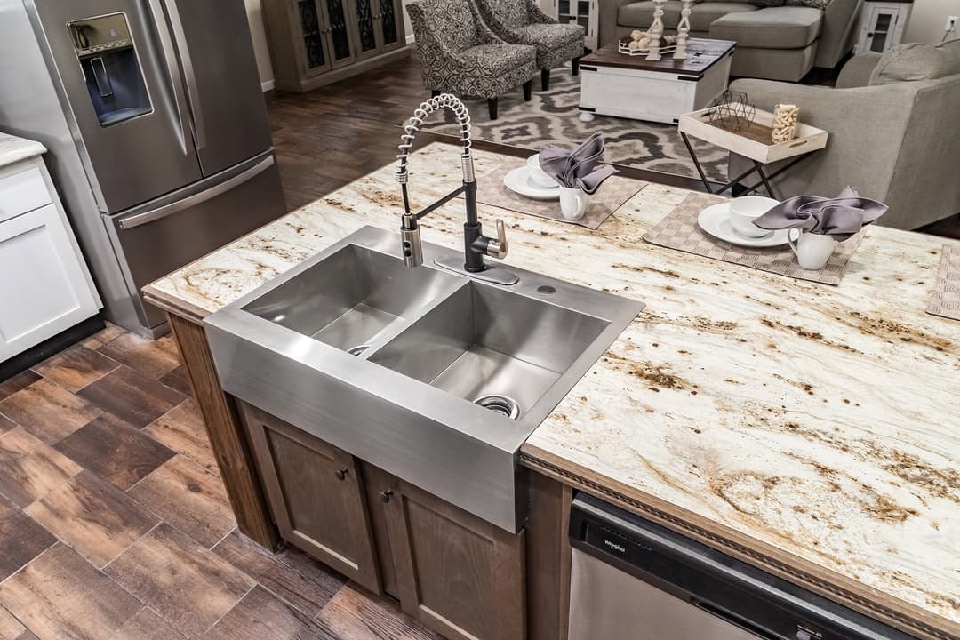 Kb-3245 kitchen home features