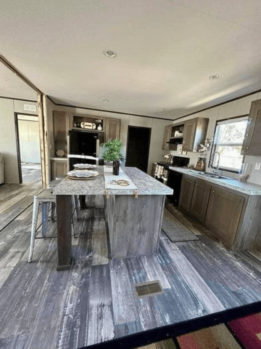 Rosewood  home features