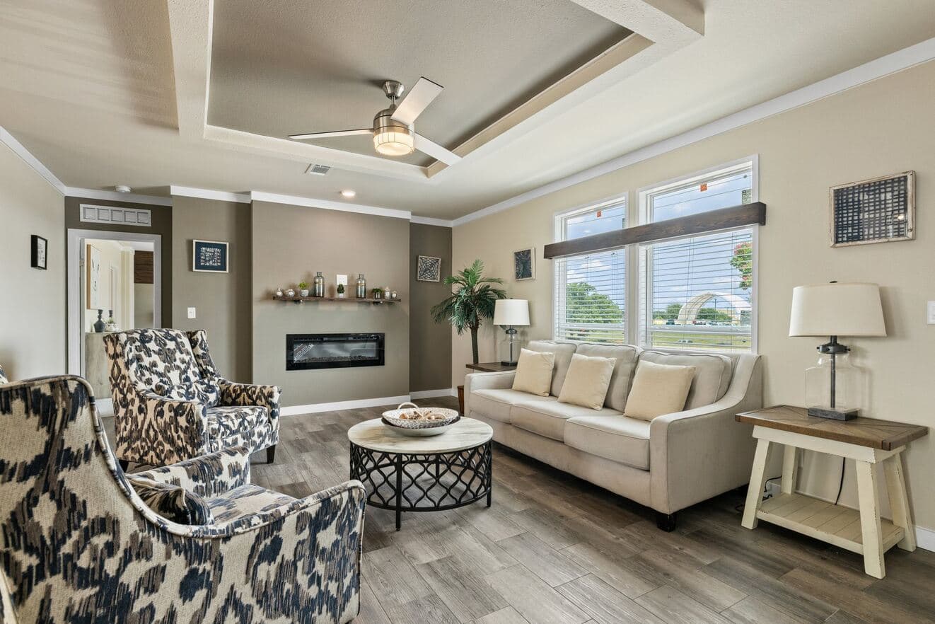 El rancho interior home features