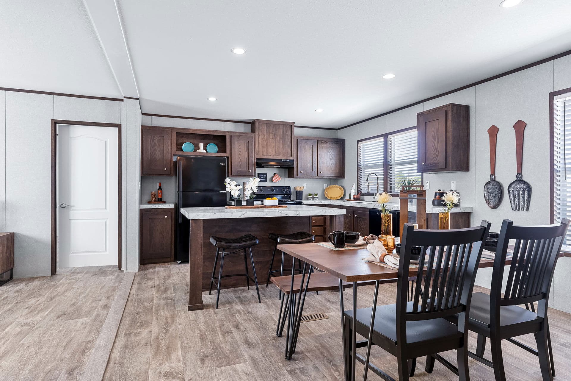 The nassau 28x48 interior home features