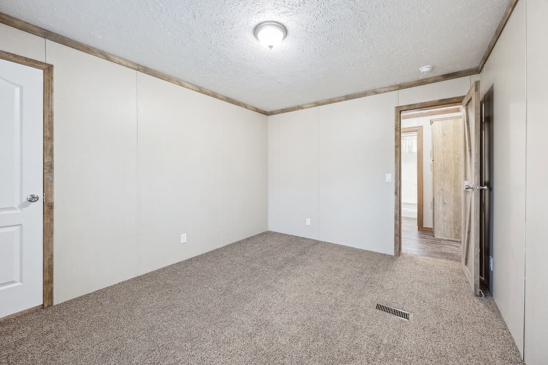 Md-26-32 bedroom home features