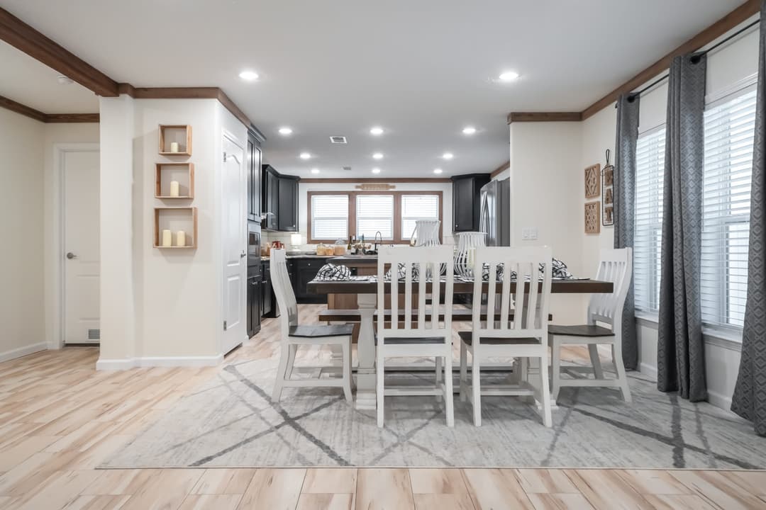 Kb-3249 interior home features