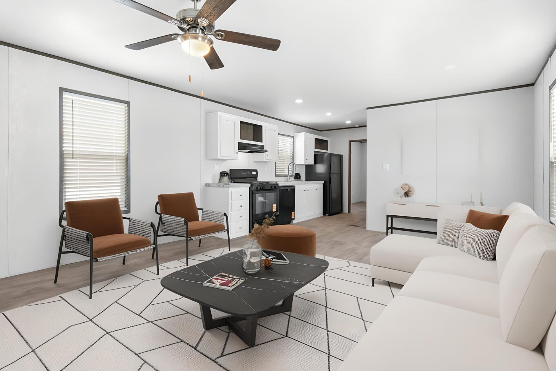 Molly 16x60 interior home features