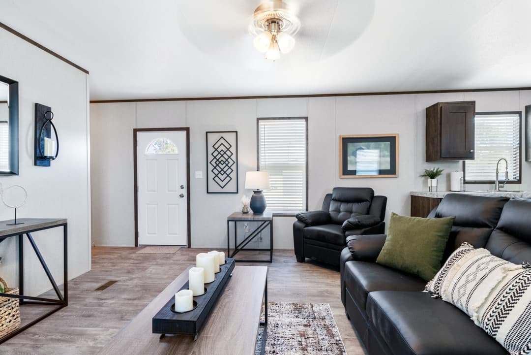 Tropic singlewide interior home features