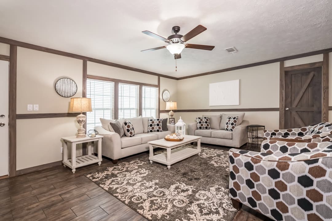 Md-44-32 interior home features