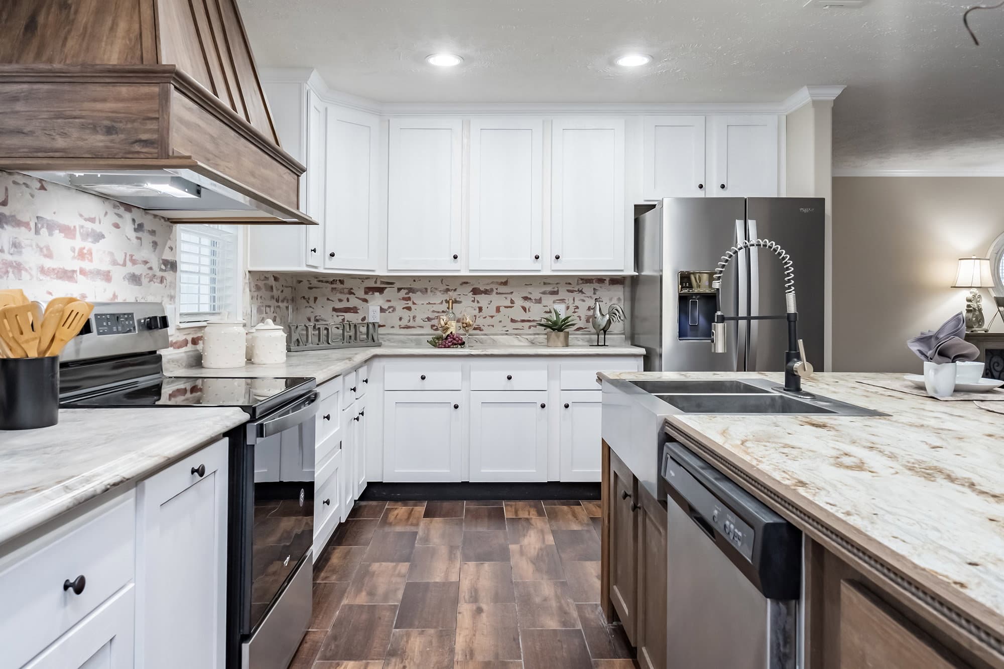 Kb-3245 kitchen home features