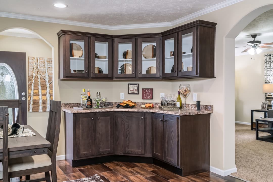 Kb-3241 interior home features