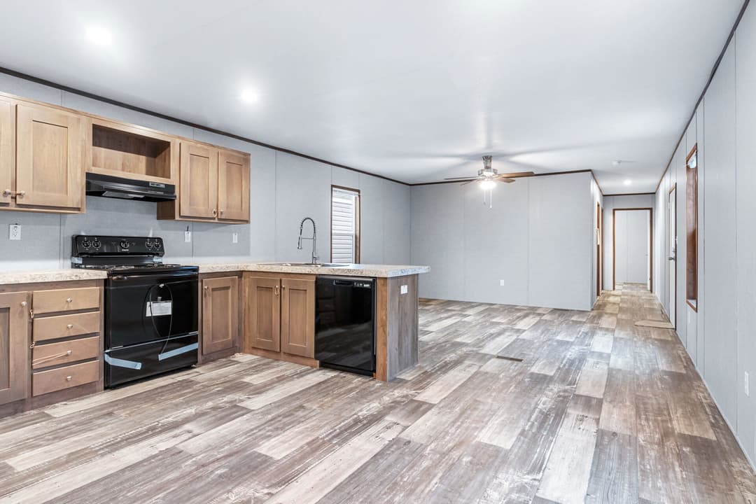 Atlantis 16x76 kitchen home features