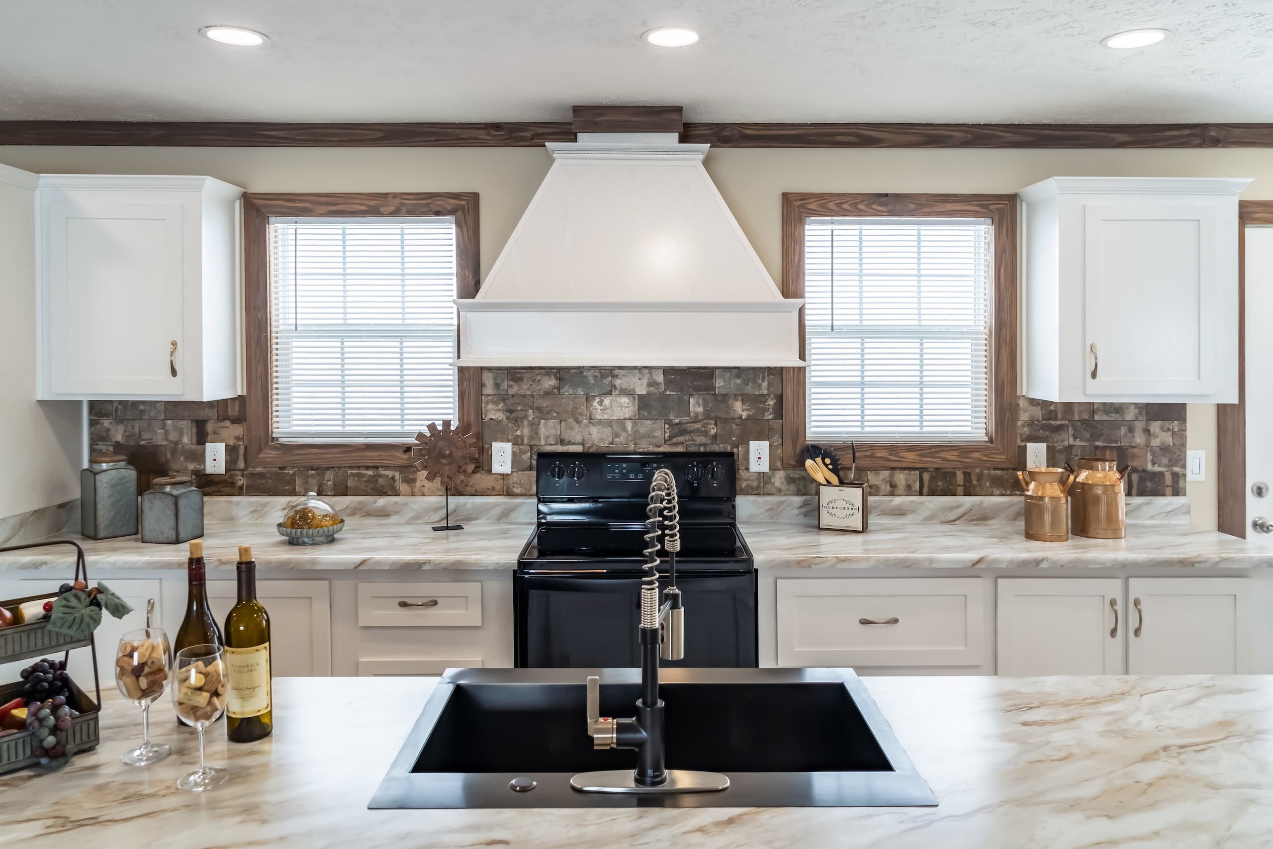 Md-49-32 kitchen home features