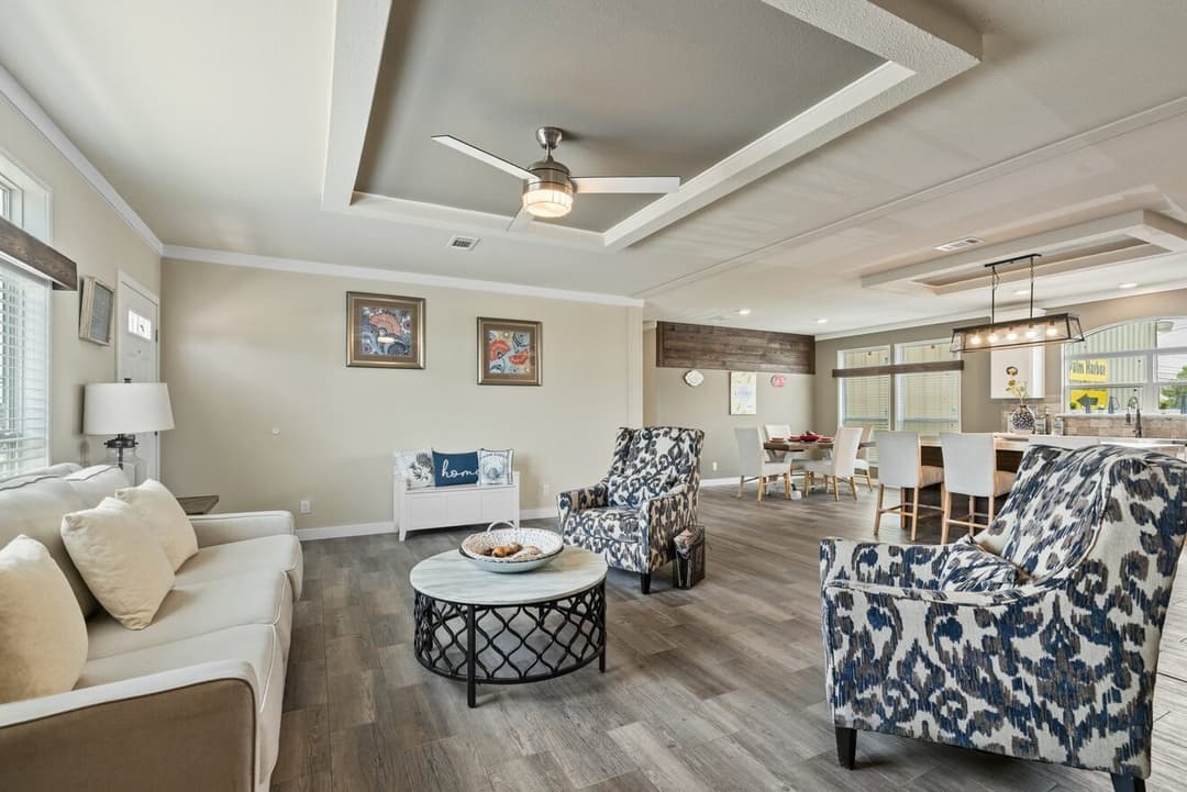 El rancho interior home features