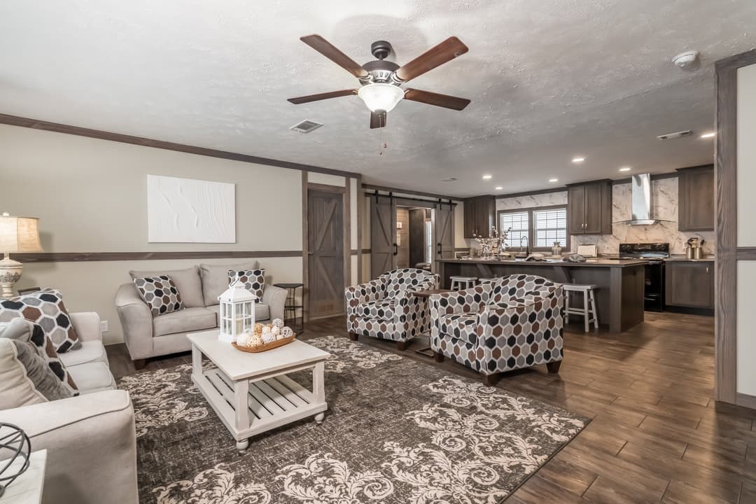 Md-44-32 interior and hero home features