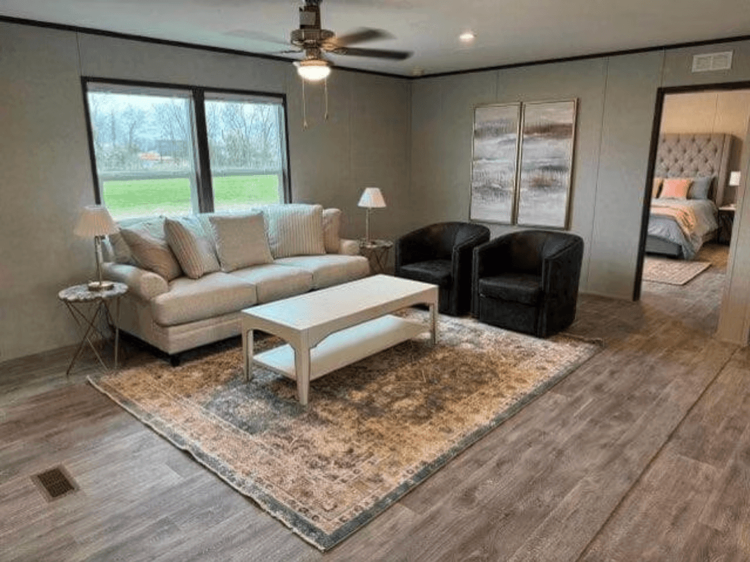 Rosewood interior home features