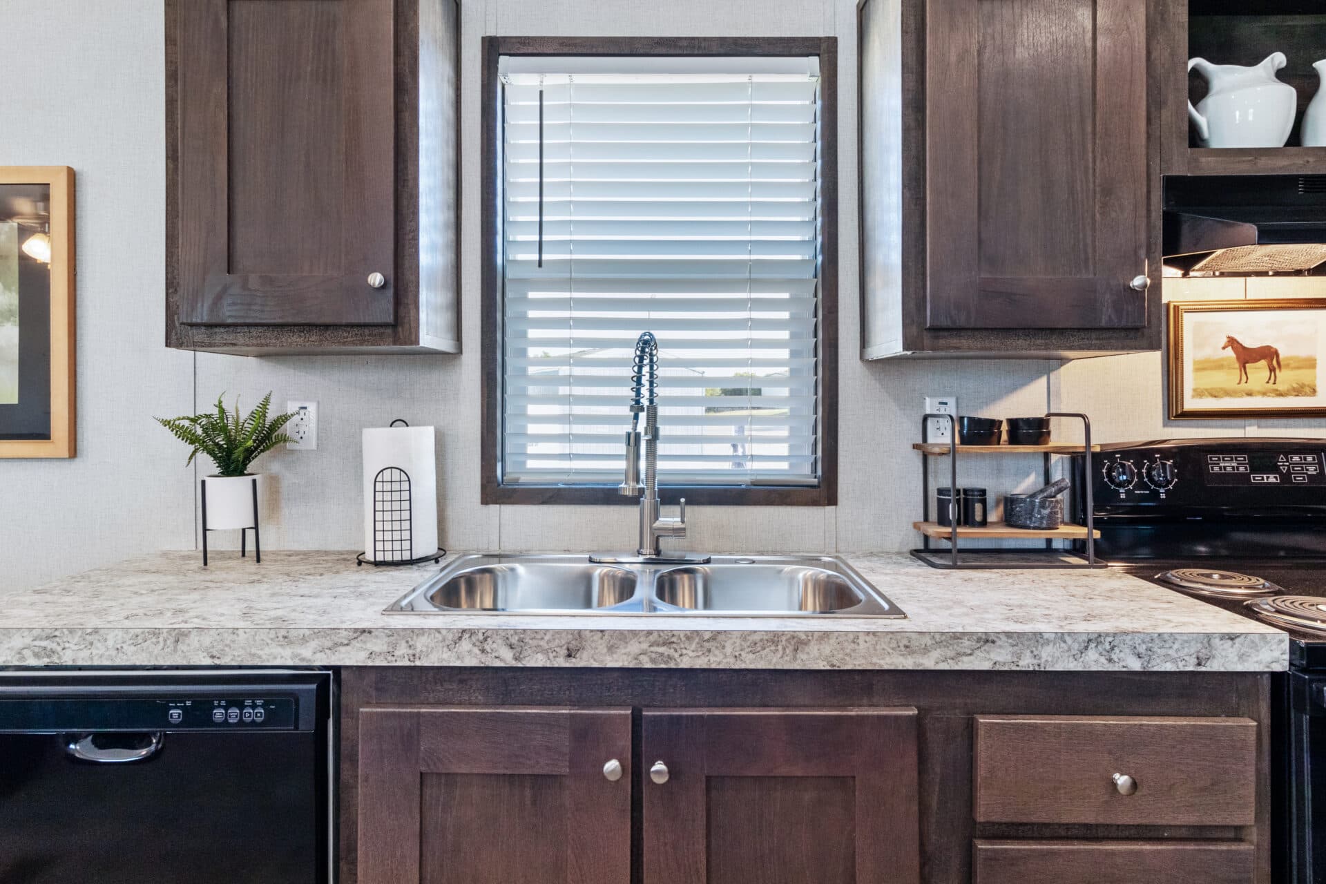 Tropic singlewide kitchen home features