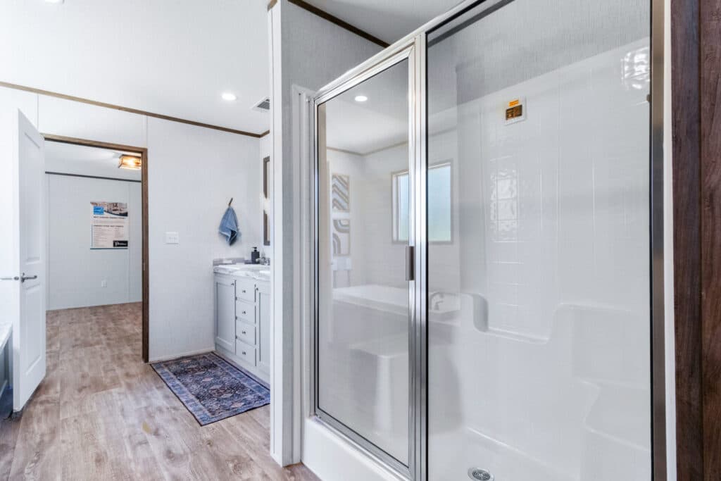 Big papa bathroom home features