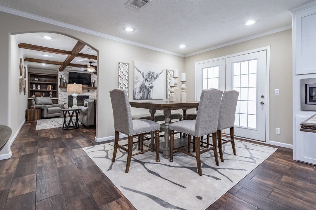 Kb-3245 interior home features