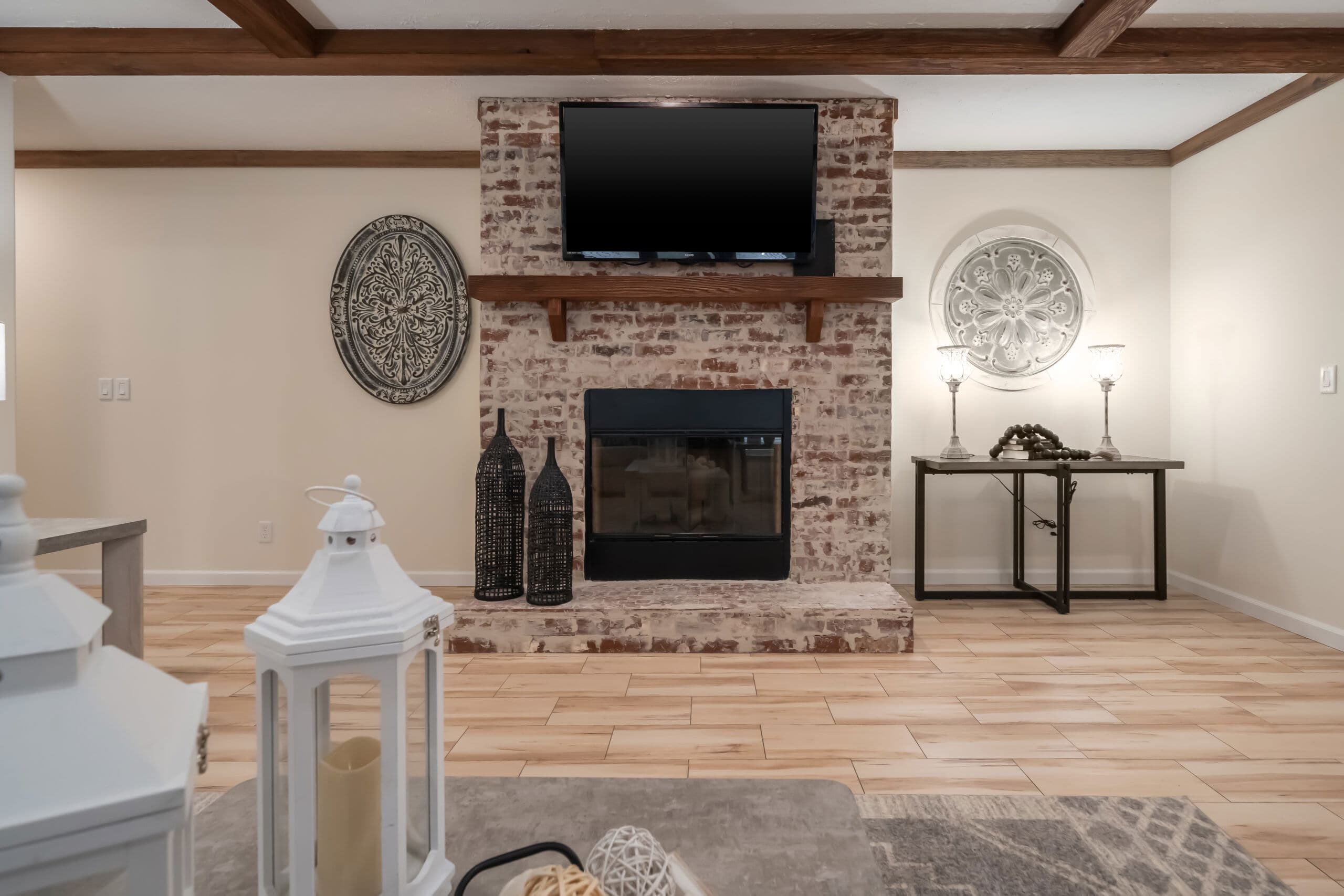 Kb-3249 interior home features