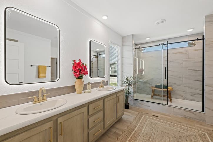 Luxe haven 32724a bathroom home features