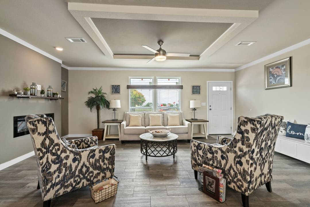 El rancho interior home features