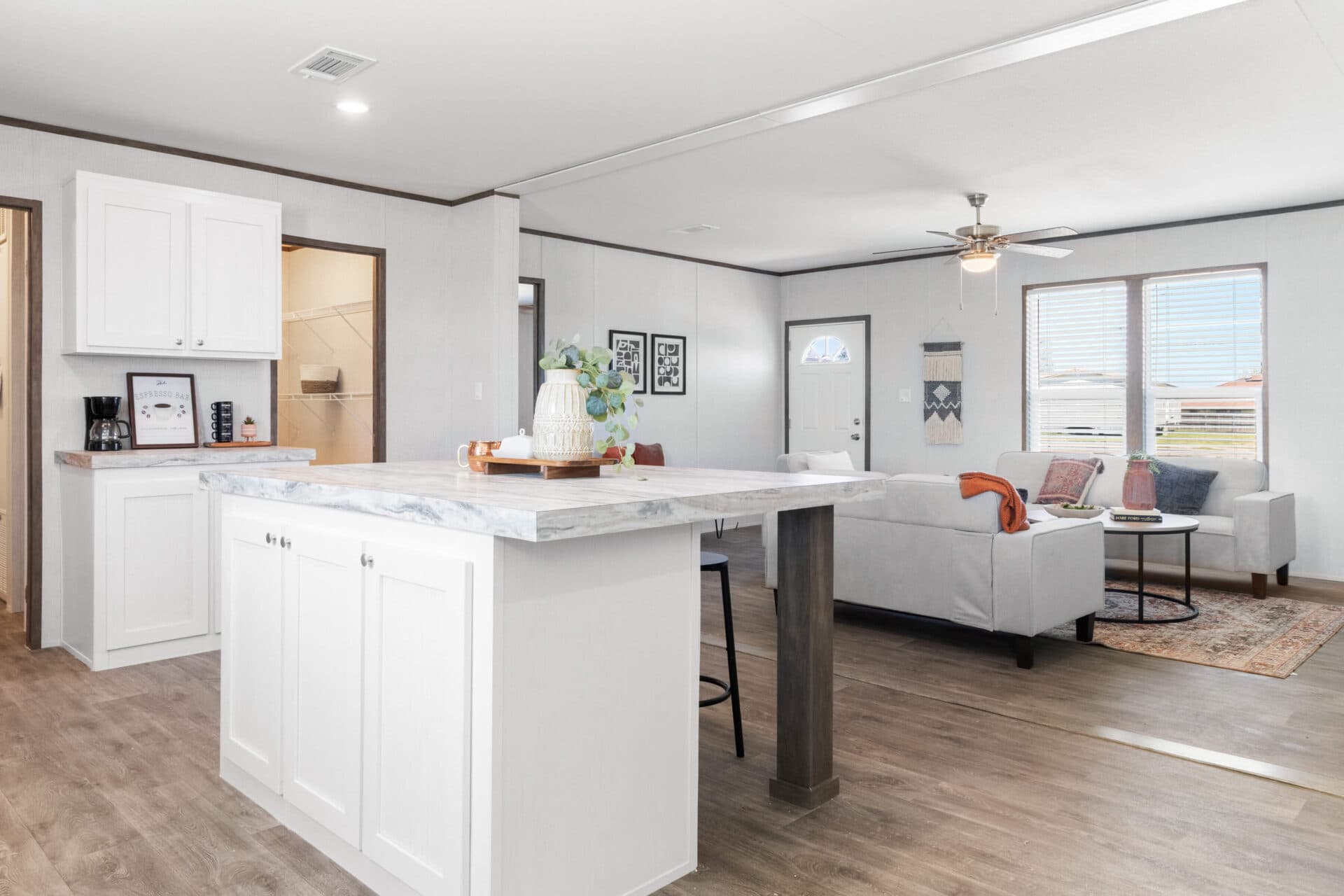Panama doublewide interior home features