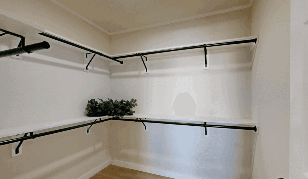 Cimarron 32563a bedroom home features