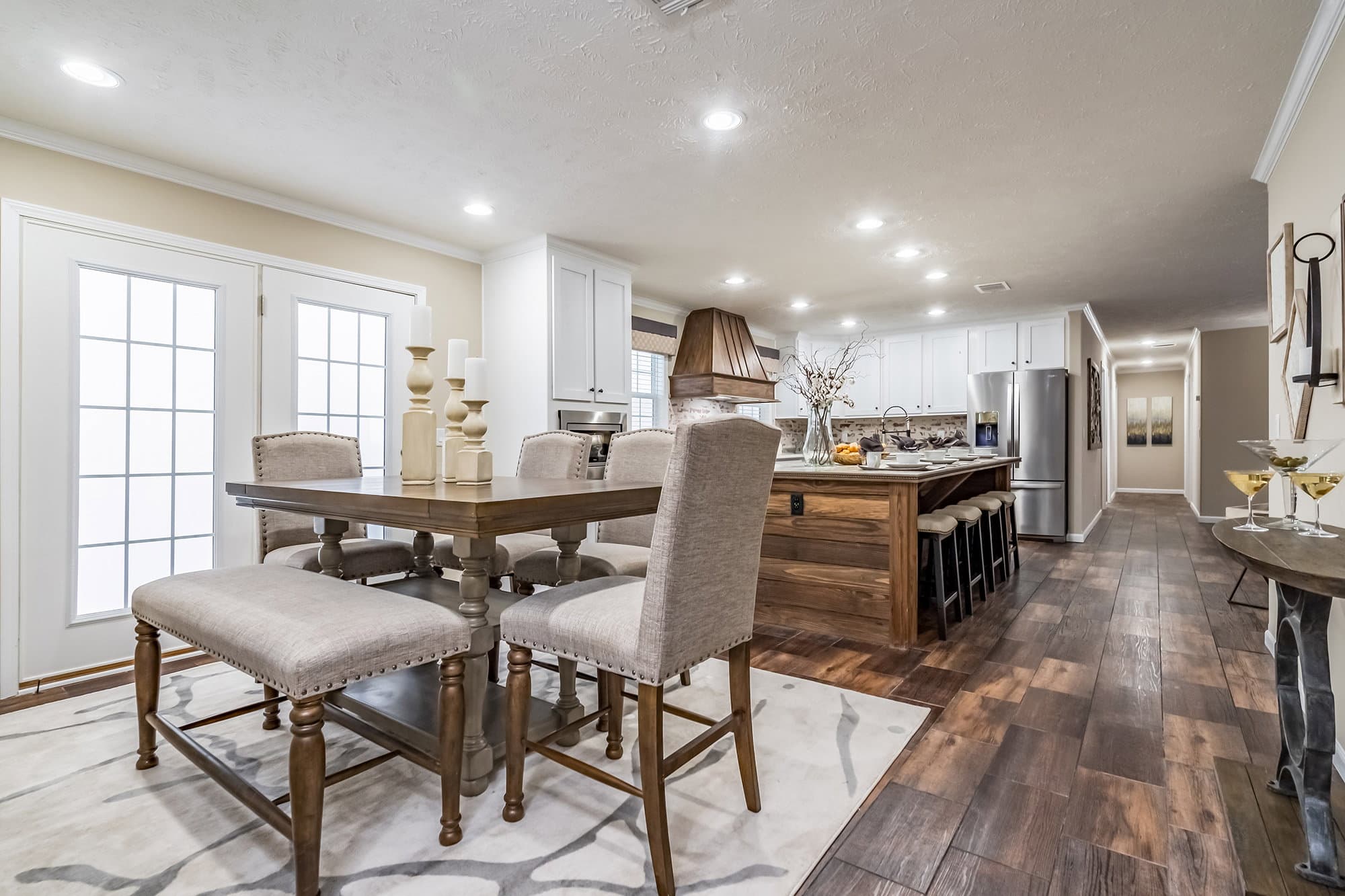 Kb-3245 interior home features