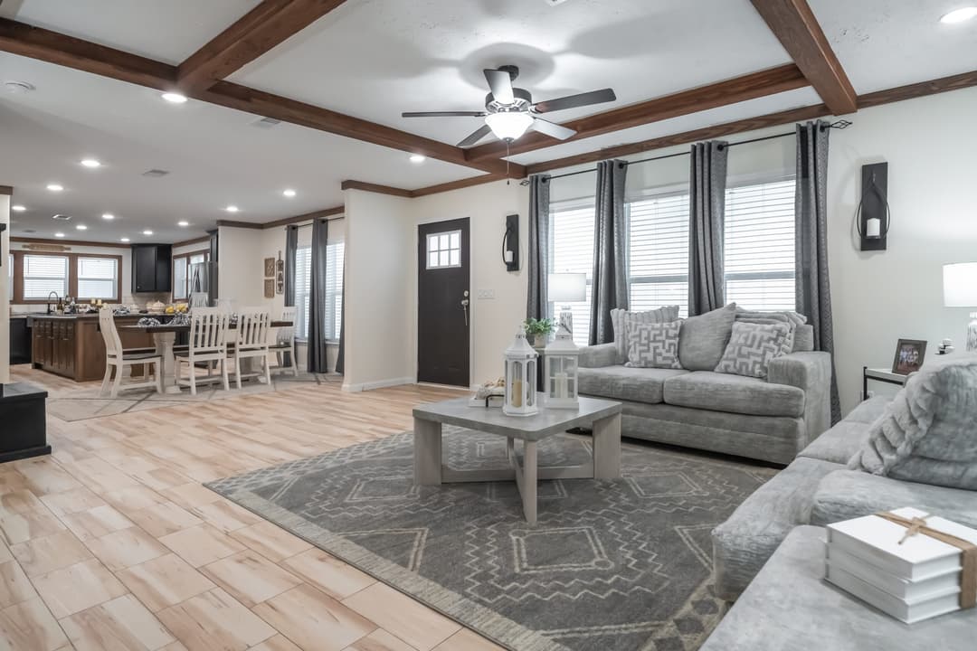 Kb-3249 interior home features