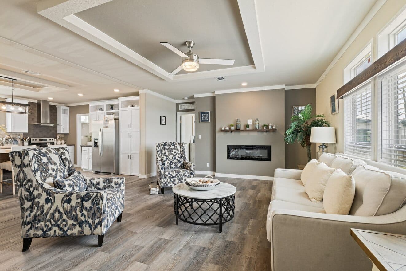 El rancho interior home features