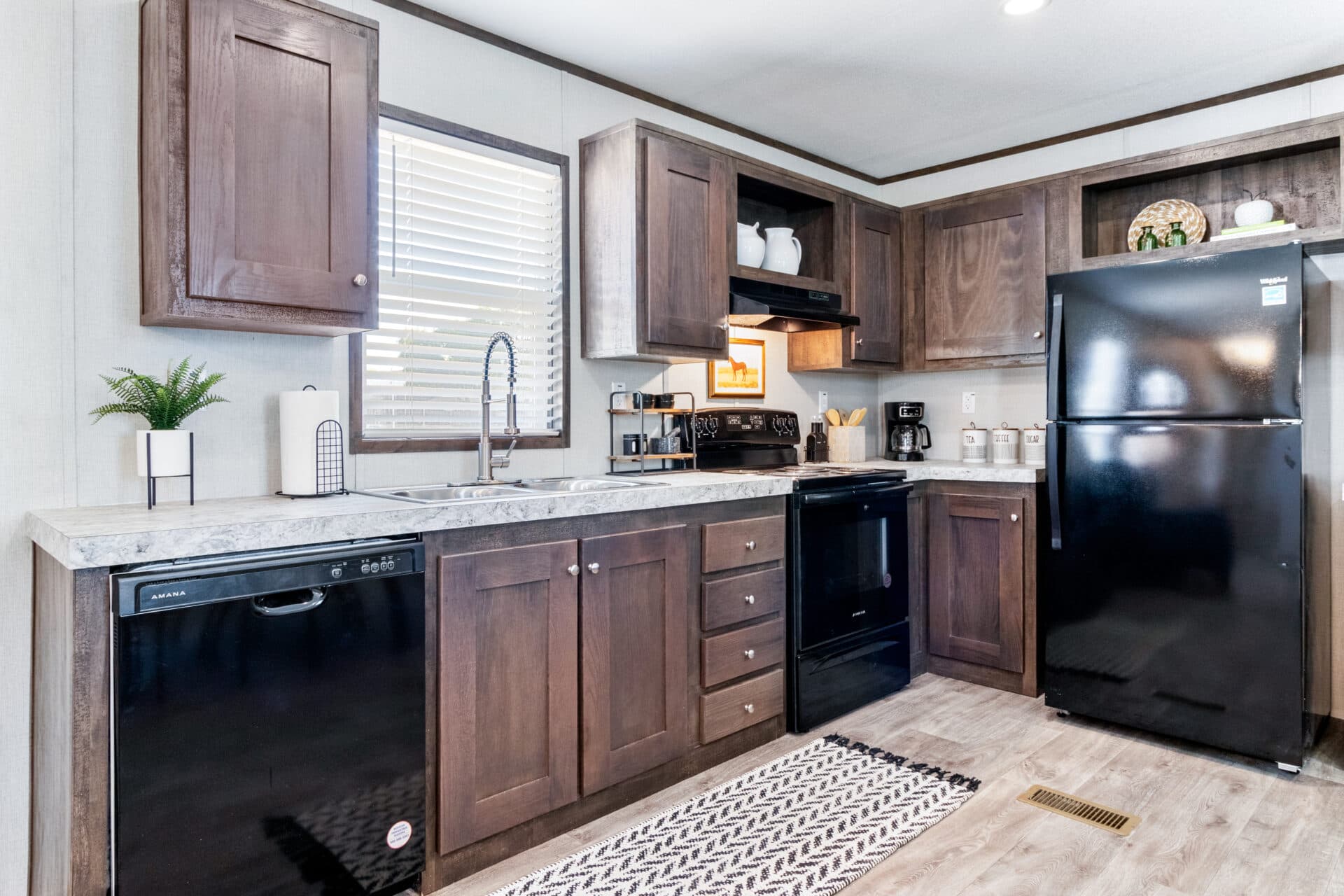Tropic singlewide kitchen home features