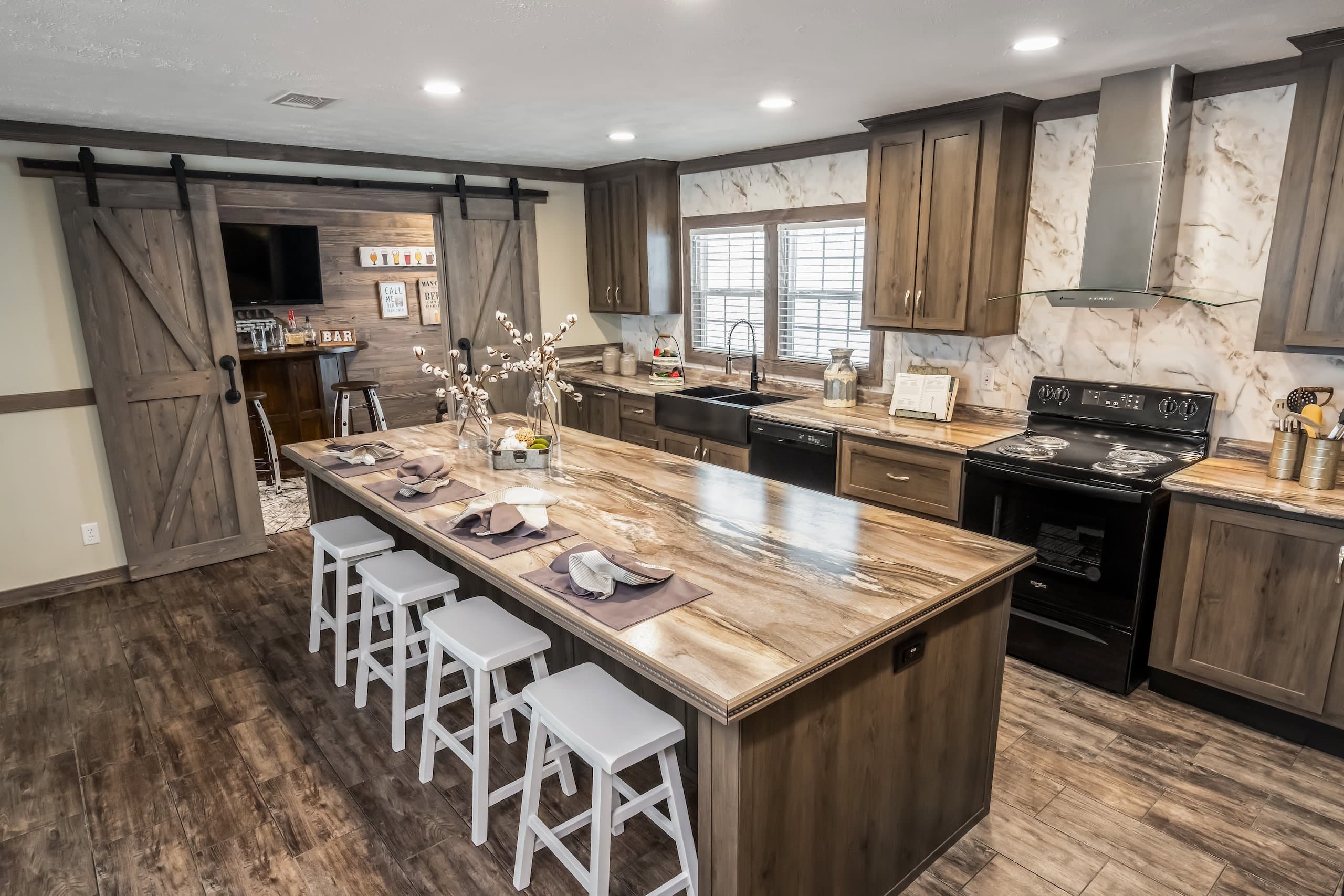 Md-44-32 kitchen home features