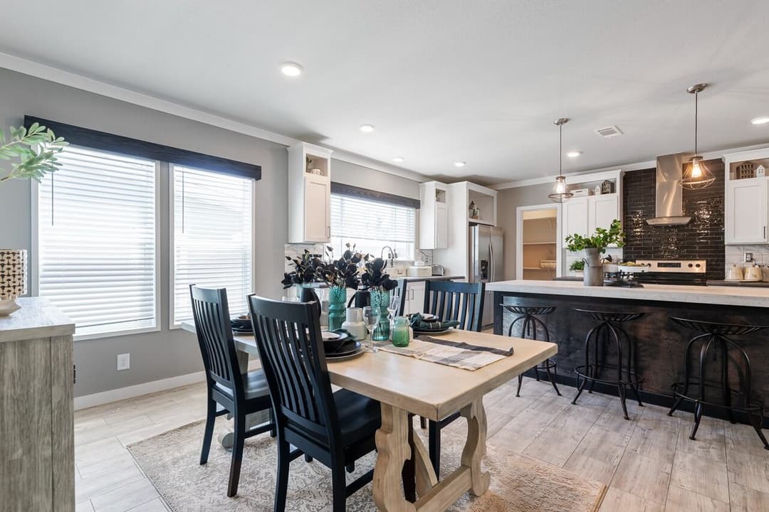 Urban value 32563a interior home features