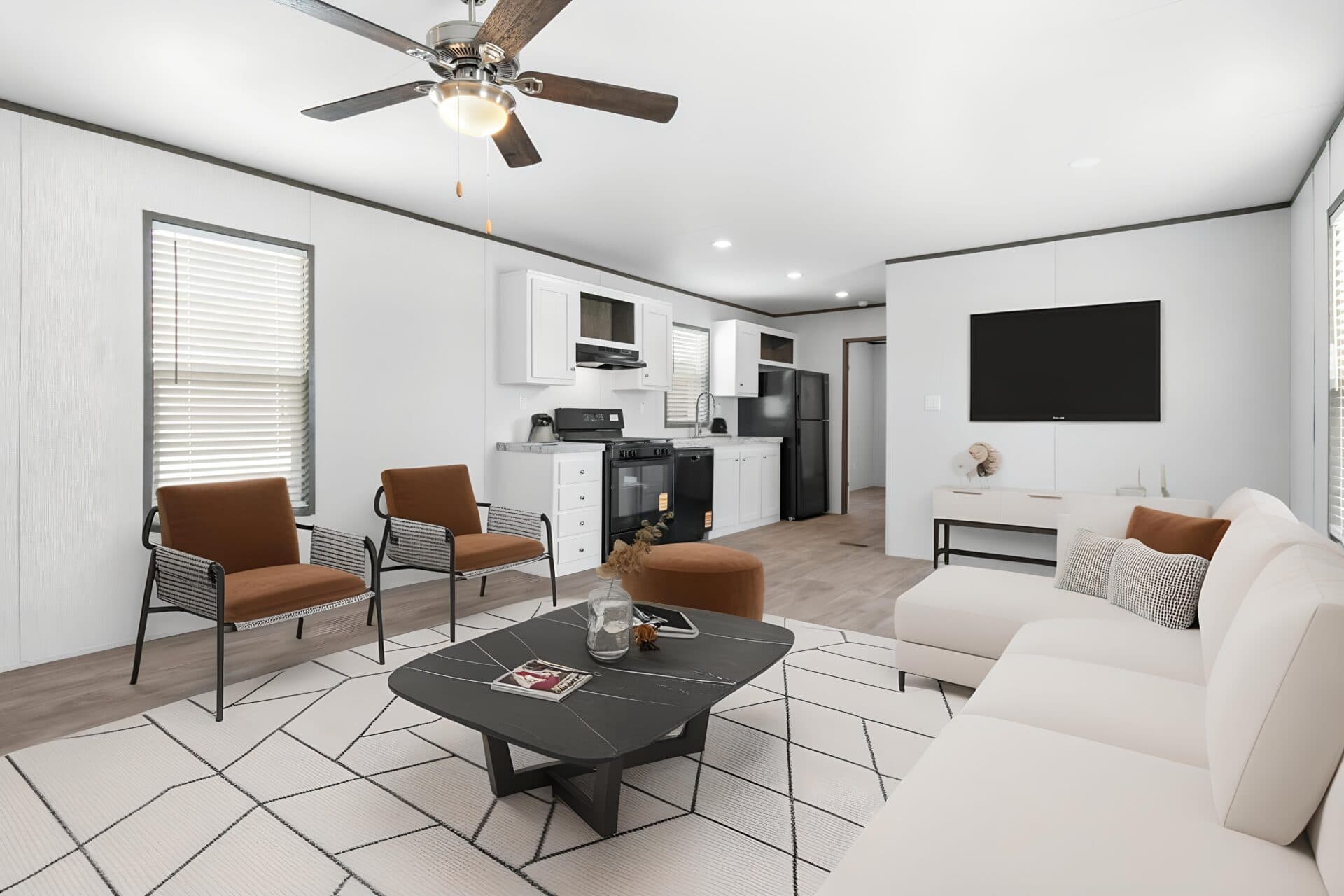 Molly 16x60 interior home features
