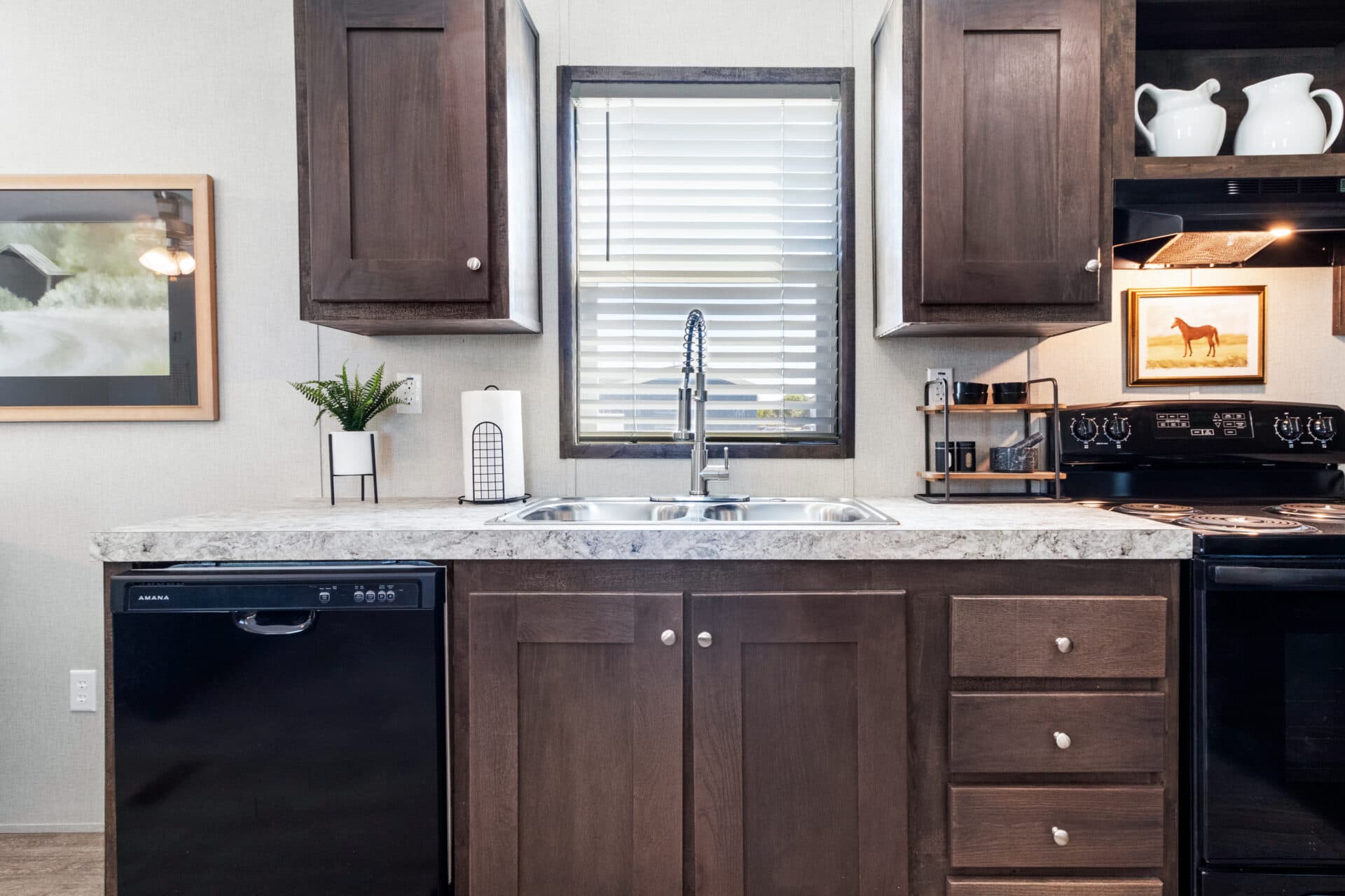 Tropic singlewide kitchen home features