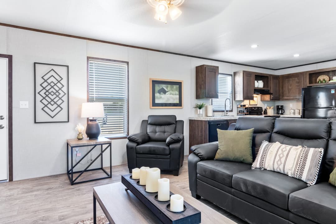 Tropic singlewide interior home features