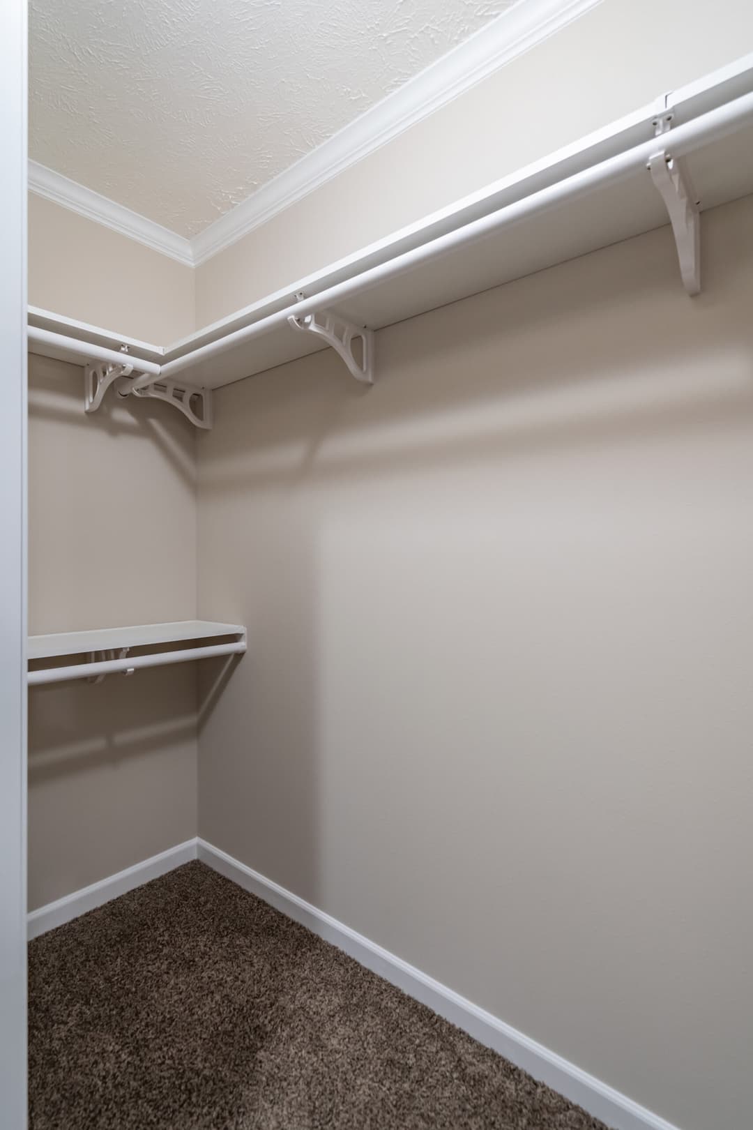 Kb-3245 interior home features