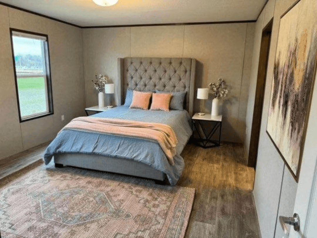 Rosewood interior home features