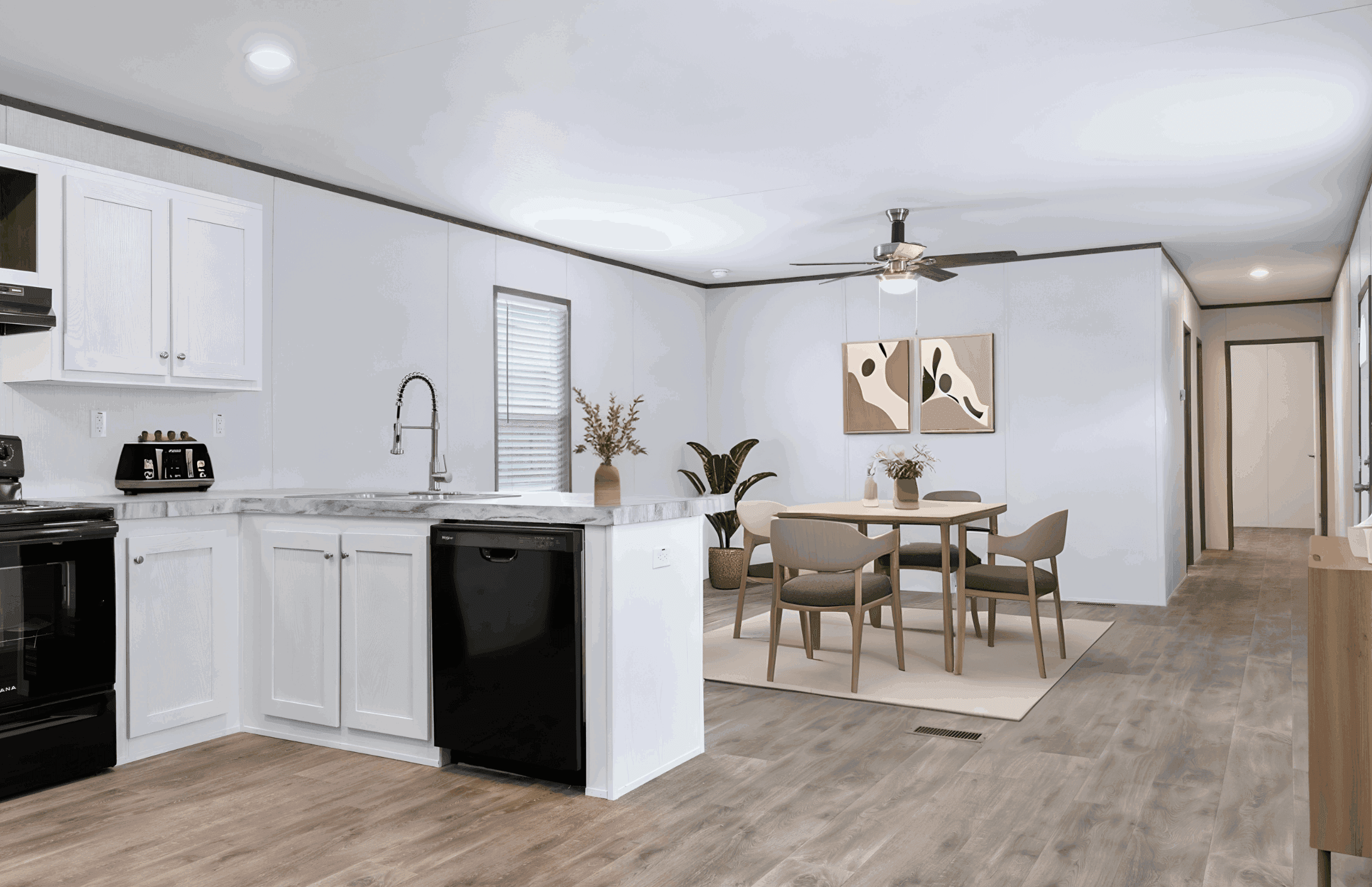Atlantis 16x76 interior home features