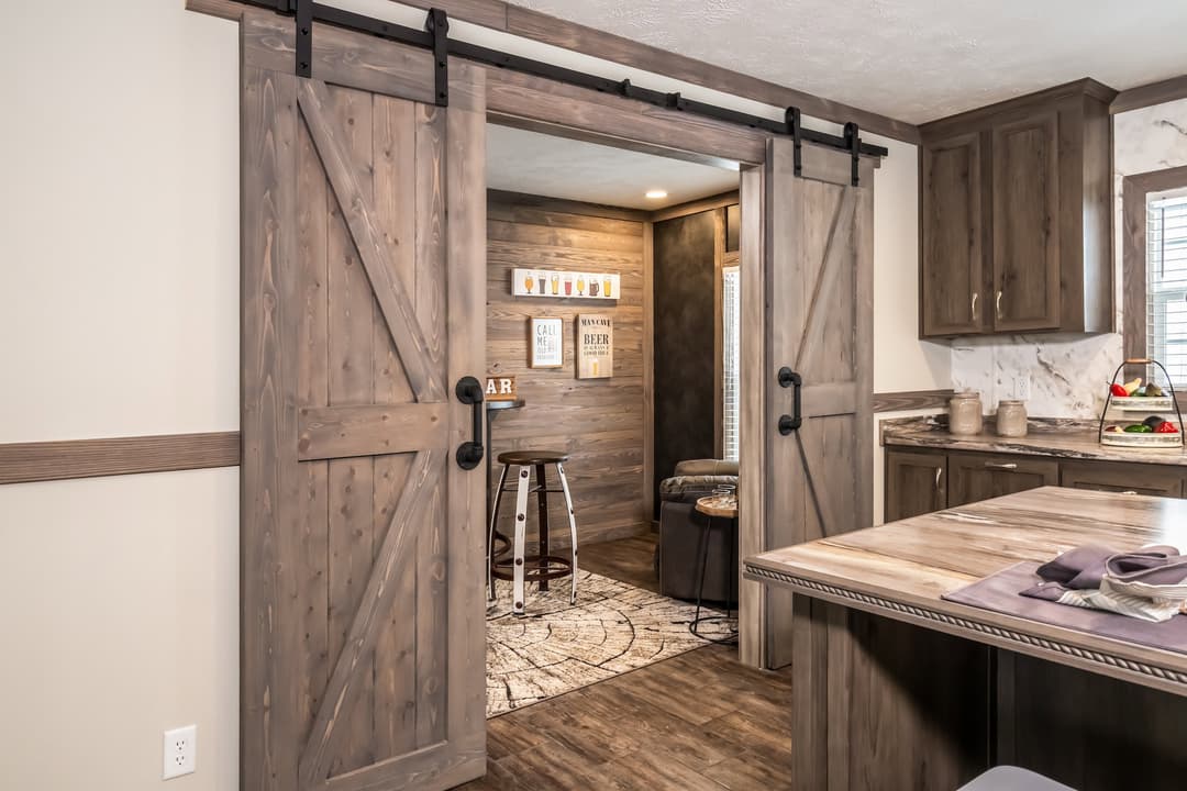 Md-44-32 kitchen home features