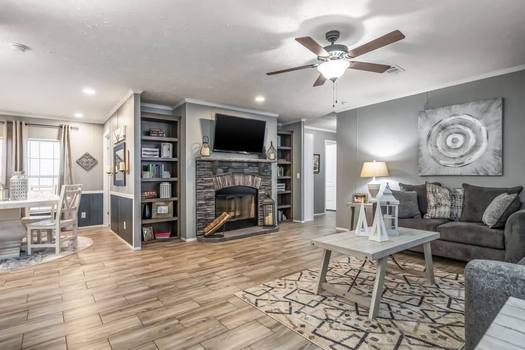 Md-50 interior home features