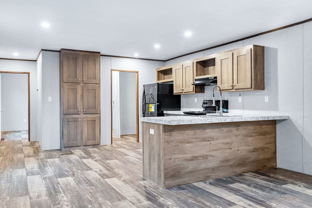 Atlantis 16x76 interior home features