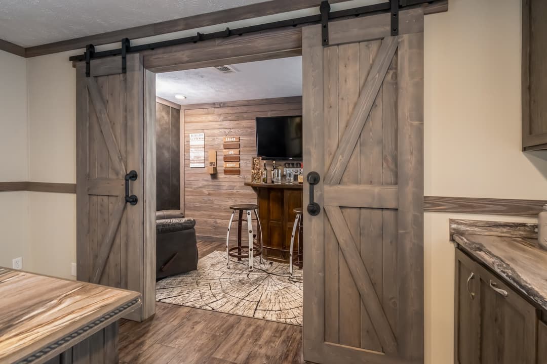 Md-44-32 interior home features